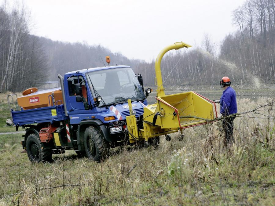  Mercedes-Benz Unimog U400 2000 года  (фото 19 из 19)